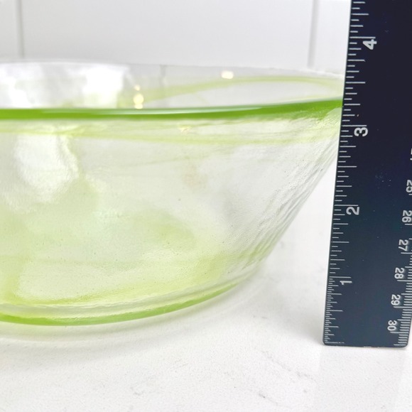 Kosta Boda Bowl Green Swirl Art Glass Serving Bowl Centerpiece Decor - Picture 6 of 6